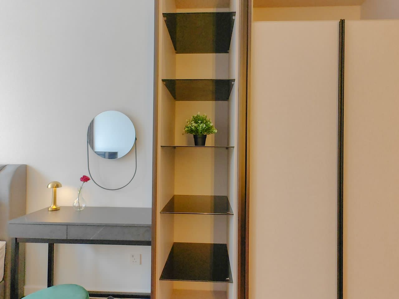 31de4b0c-546a-48eb-9395-f4cff6b2705b